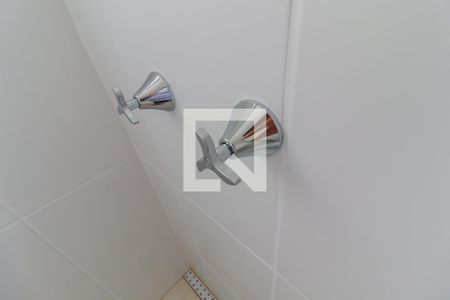 Apartamento à venda com 47m², 2 quartos e 1 vaga Apartamento à venda com 47m², 2 quartos e 1 vagaBanheiro