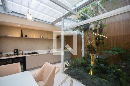 Casa de condomínio à venda com 372m², 4 quartos e 6 vagasSala de Jantar