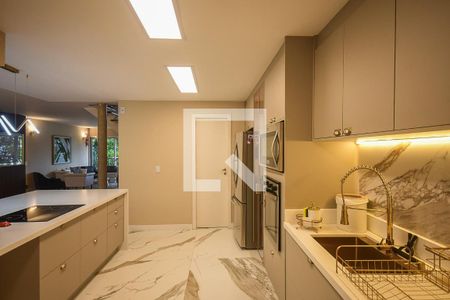 Casa de condomínio à venda com 372m², 4 quartos e 6 vagasCozinha