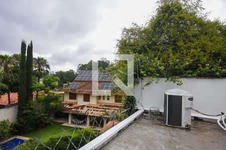 Casa de condomínio à venda com 372m², 4 quartos e 6 vagasVista da Suíte 3
