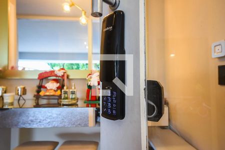 Casa de condomínio à venda com 372m², 4 quartos e 6 vagasFechadura Eletrônica