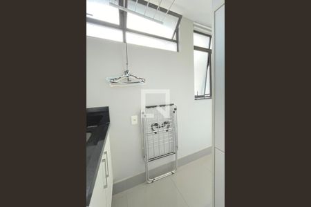 Apartamento à venda com 79m², 2 quartos e 1 vaga Apartamento à venda com 79m², 2 quartos e 1 vagaÁrea de Serviço