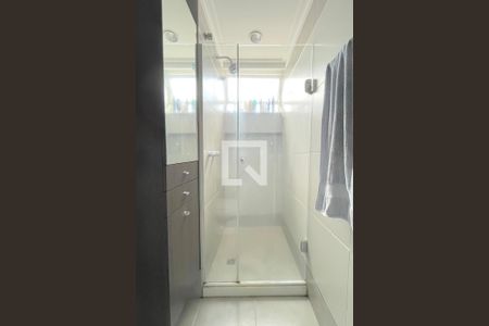 Apartamento à venda com 79m², 2 quartos e 1 vaga Apartamento à venda com 79m², 2 quartos e 1 vagaBanheiro