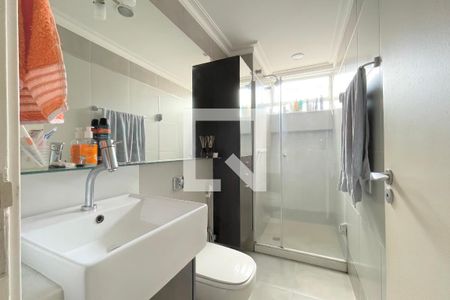 Apartamento à venda com 79m², 2 quartos e 1 vaga Apartamento à venda com 79m², 2 quartos e 1 vagaBanheiro