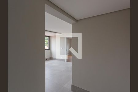 Entrada de apartamento à venda com 1 quarto, 40m² em São José, Belo Horizonte
