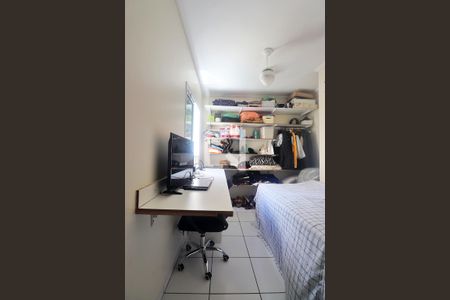 Apartamento à venda com 100m², 2 quartos e 2 vagasQuarto 2