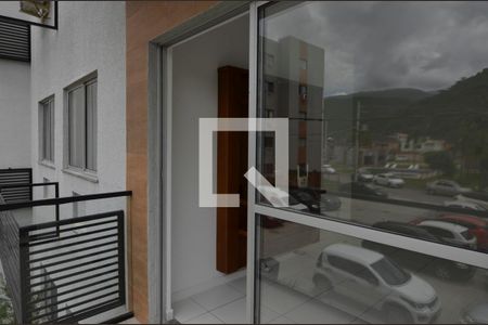 Apartamento para alugar com 54m², 2 quartos e 1 vagaVaranda