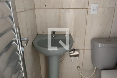 Casa para alugar com 45m², 1 quarto e sem vagaBanheiro