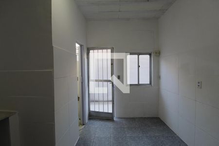 Sala de kitnet/studio para alugar com 1 quarto, 25m² em Gardênia Azul, Rio de Janeiro