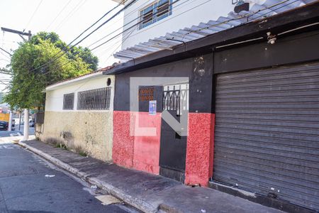 Casa para alugar com 60m², 1 quarto e sem vaga Casa para alugar com 60m², 1 quarto e sem vagaFachada