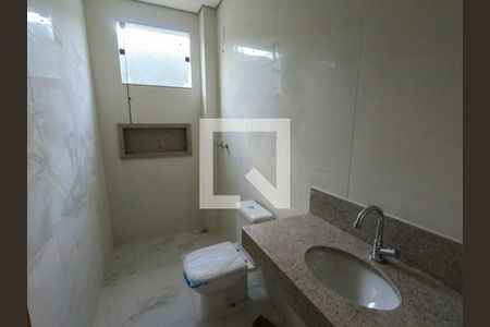 Banheiro da Suíte de casa à venda com 2 quartos, 116m² em Jardim Central, Betim