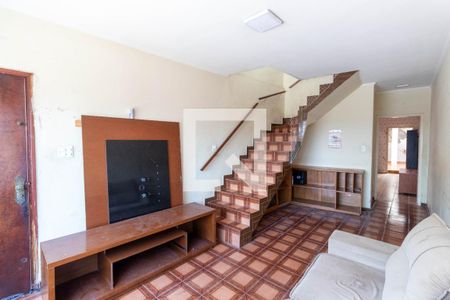 Sala de casa à venda com 2 quartos, 150m² em Vila Nhocune, São Paulo