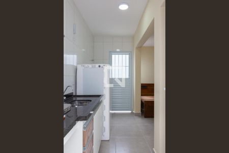 Cozinha  de kitnet/studio para alugar com 1 quarto, 20m² em Vila Indiana, São Paulo