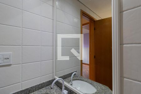 Apartamento para alugar com 58m², 2 quartos e 2 vagasBanheiro