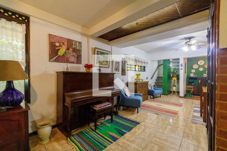 Sala de casa de condomínio à venda com 3 quartos, 169m² em Barra da Tijuca, Rio de Janeiro