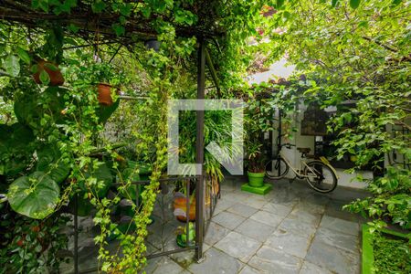 Jardim de casa de condomínio à venda com 3 quartos, 169m² em Barra da Tijuca, Rio de Janeiro