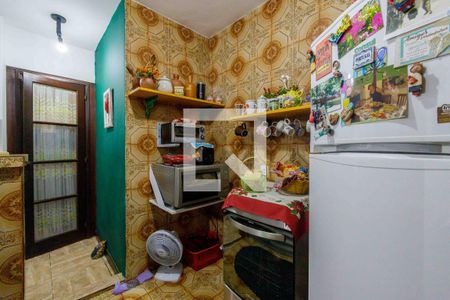 Casa de condomínio à venda com 169m², 3 quartos e 2 vagas Casa de condomínio à venda com 169m², 3 quartos e 2 vagasCozinha