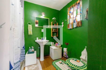 Casa de condomínio à venda com 169m², 3 quartos e 2 vagas Casa de condomínio à venda com 169m², 3 quartos e 2 vagasBanheiro Suíte