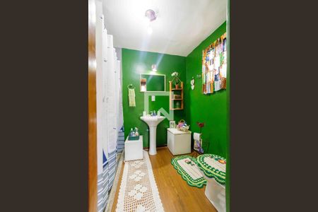 Casa de condomínio à venda com 169m², 3 quartos e 2 vagas Casa de condomínio à venda com 169m², 3 quartos e 2 vagasBanheiro Suíte