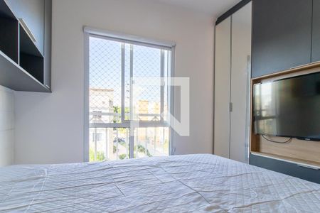 Quarto 1 de apartamento para alugar com 3 quartos, 68m² em Capão Raso, Curitiba