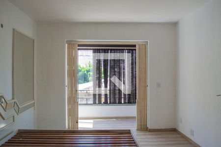 Quarto 1 de apartamento para alugar com 4 quartos, 123m² em Medianeira, Porto Alegre