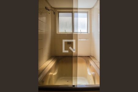 Apartamento à venda com 123m², 4 quartos e 1 vagaBanheiro Quarto 1