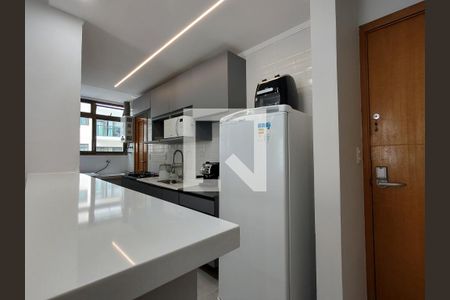 Apartamento para alugar com 76m², 2 quartos e 1 vagaCozinha - Armários