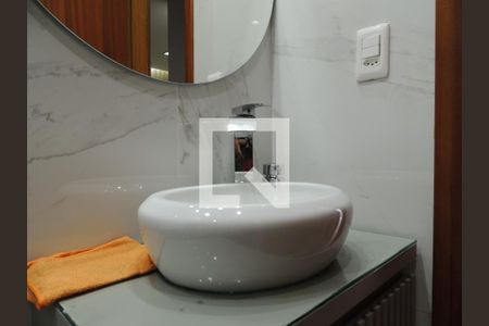 Apartamento para alugar com 76m², 2 quartos e 1 vagaBanheiro da Suíte