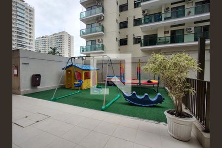 Apartamento para alugar com 76m², 2 quartos e 1 vagaÁrea comum - Playground