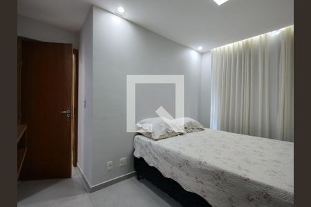 Apartamento para alugar com 76m², 2 quartos e 1 vagaQuarto 2 - Suíte
