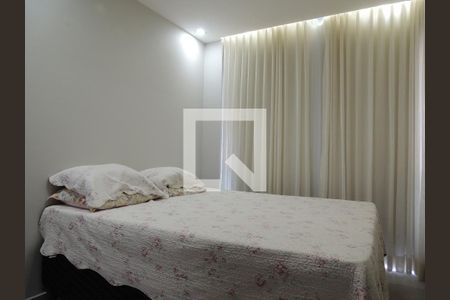 Apartamento para alugar com 76m², 2 quartos e 1 vagaQuarto 2 - Suíte