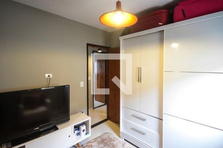 Casa de condomínio à venda com 105m², 3 quartos e 2 vagasQuarto