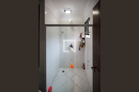 Casa de condomínio à venda com 105m², 3 quartos e 2 vagasBanheiro da Suite