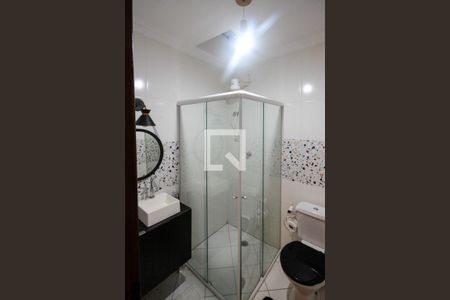 Casa de condomínio à venda com 105m², 3 quartos e 2 vagasBanheiro Social