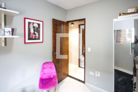 Casa de condomínio à venda com 105m², 3 quartos e 2 vagasQuarto 02