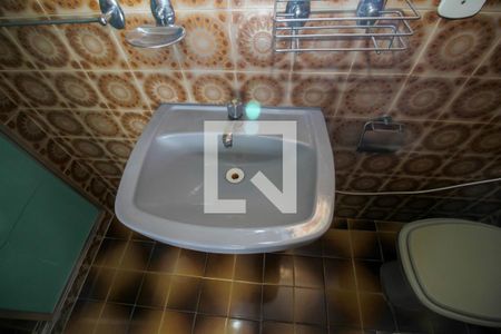 Apartamento para alugar com 51m², 2 quartos e sem vagaBanheiro