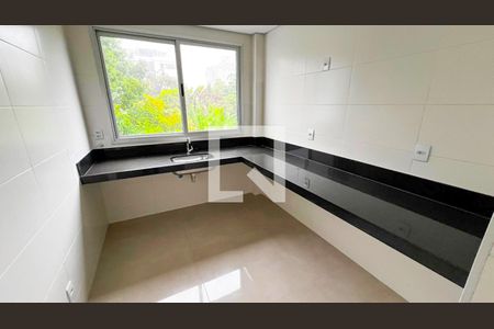 Apartamento à venda com 184m², 4 quartos e 2 vagasCozinha