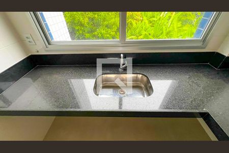 Apartamento à venda com 184m², 4 quartos e 2 vagasCozinha