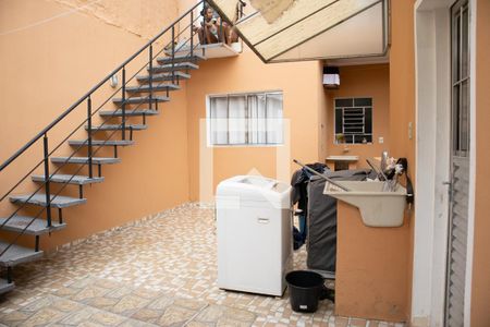 Casa à venda com 330m², 3 quartos e 1 vagaÁrea de Serviço 