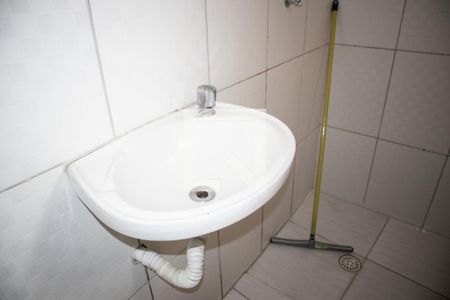 Casa à venda com 330m², 3 quartos e 1 vagaBanheiro 3