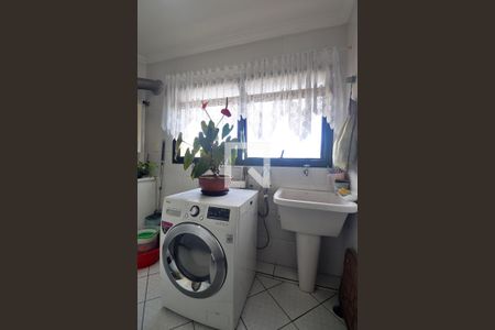 Apartamento à venda com 143m², 3 quartos e 2 vagasÁrea de Serviço