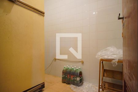 Casa à venda com 591m², 5 quartos e 3 vagasDespesas 