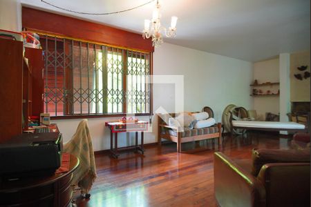 Sala de casa à venda com 5 quartos, 591m² em Boa Vista, Porto Alegre