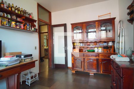 Despesas  de casa à venda com 5 quartos, 591m² em Boa Vista, Porto Alegre