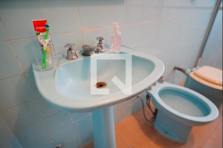 Casa à venda com 591m², 5 quartos e 3 vagasBanheiro 