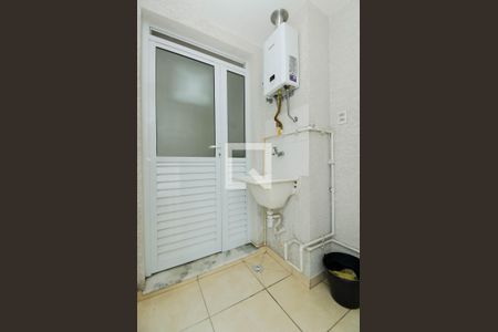 Área de Serviço de apartamento para alugar com 2 quartos, 43m² em Vila Itapegica, Guarulhos