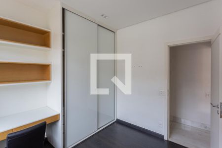 Quarto 1 de apartamento para alugar com 2 quartos, 80m² em Santo Antônio, Belo Horizonte