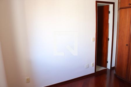 Apartamento à venda com 200m², 4 quartos e 3 vagasQuarto 4