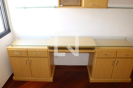 Apartamento à venda com 200m², 4 quartos e 3 vagasQuarto 2