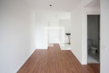 Sala de apartamento para alugar com 2 quartos, 50m² em Jardim Independência, São Paulo